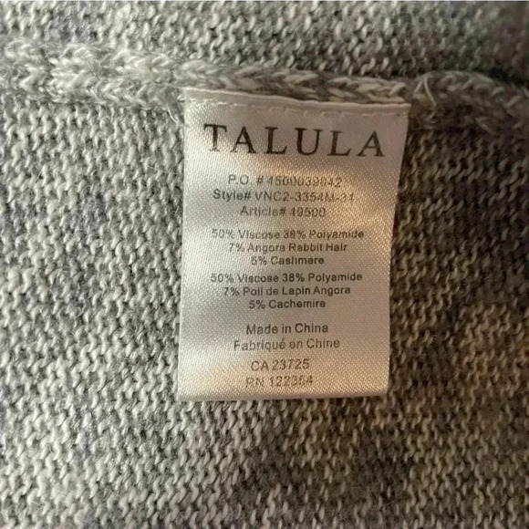 Aritzia -  Talula Cardigan - Picture 5 of 6